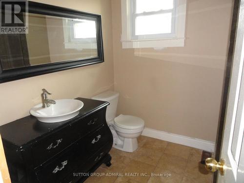 2776 Tallberg Court, Mississauga, ON - Indoor Photo Showing Bathroom