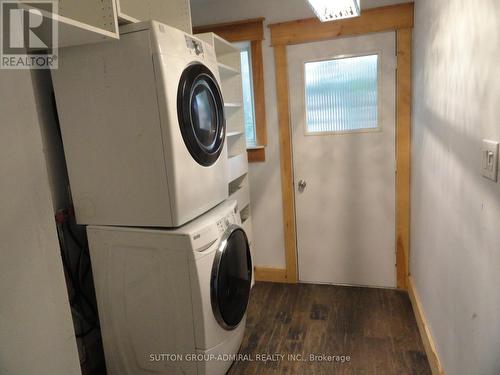 2776 Tallberg Court, Mississauga, ON - Indoor Photo Showing Laundry Room