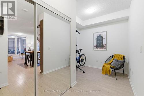 619 - 800 Lawrence Avenue W, Toronto, ON - Indoor Photo Showing Other Room