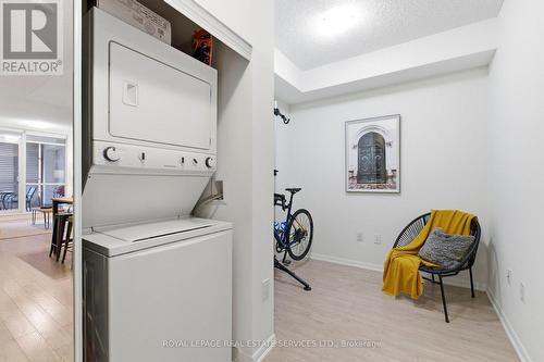 619 - 800 Lawrence Avenue W, Toronto, ON - Indoor Photo Showing Laundry Room