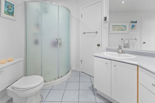 Ensuite bathroom - 66 Rue Douglas-Anderson, Châteauguay, QC - Indoor Photo Showing Bathroom