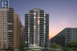 203 - 570 LAURIER AVENUE W  Ottawa, ON K1R 1C8