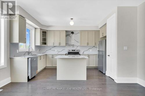 1242 Talisman Manor, Pickering, ON - Indoor Photo Showing Kitchen With Upgraded Kitchen