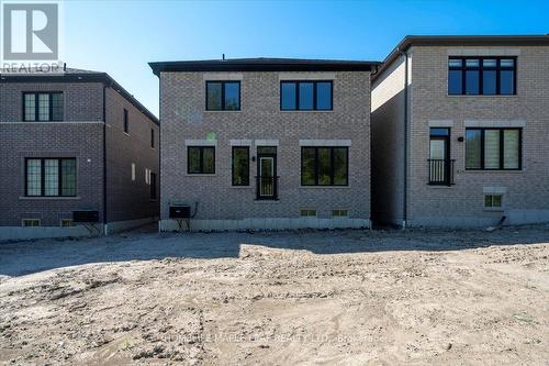 1242 Talisman Manor, Pickering, ON - Outdoor