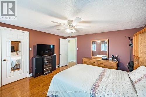 4284 Sawmill Valley Drive, Mississauga, ON - Indoor Photo Showing Bedroom