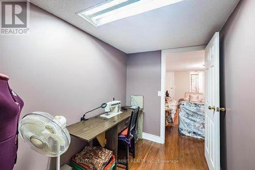 4284 Sawmill Valley Drive, Mississauga, ON - Indoor