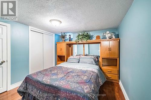 4284 Sawmill Valley Drive, Mississauga, ON - Indoor Photo Showing Bedroom