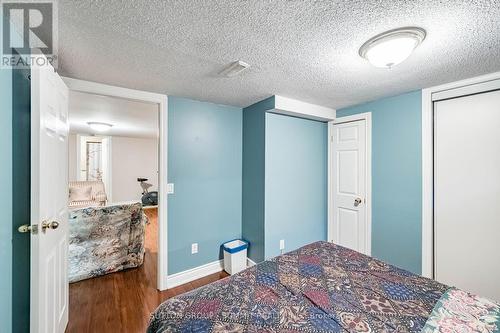 4284 Sawmill Valley Drive, Mississauga, ON - Indoor Photo Showing Bedroom