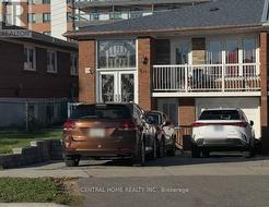 59 BLANEY CRESCENT  Toronto, ON M3N 1L3