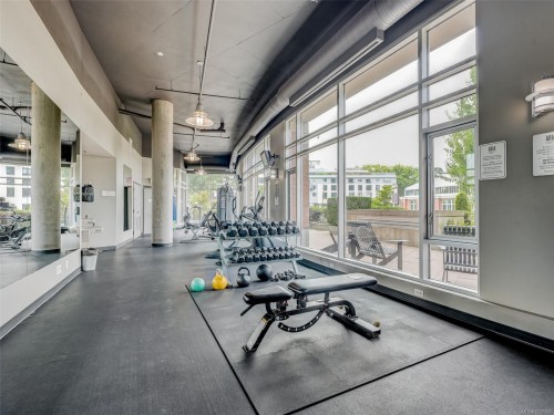 N609-737 Humboldt St, Victoria, BC - Indoor Photo Showing Gym Room