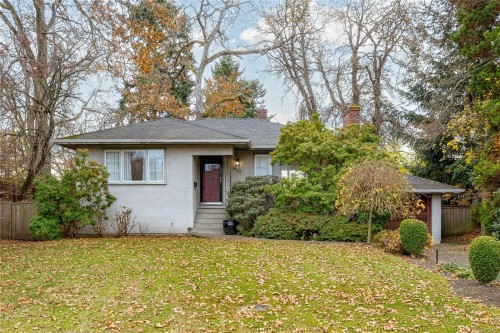 1465 Derby Rd, Saanich, BC 