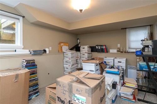 1465 Derby Rd, Saanich, BC 