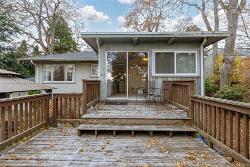 1465 Derby Rd, Saanich, BC 