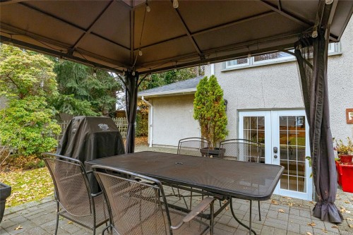 1465 Derby Rd, Saanich, BC 