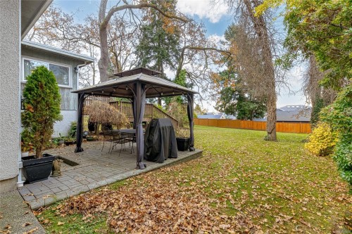 1465 Derby Rd, Saanich, BC 