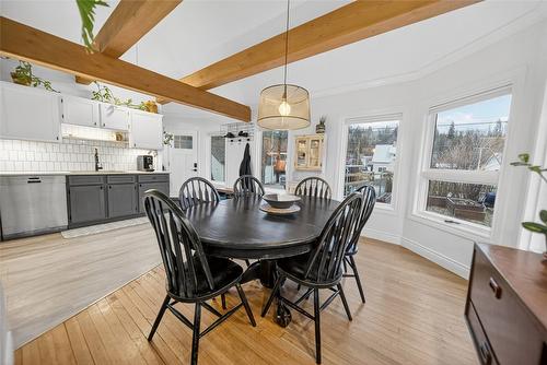38 101St Avenue, Kimberley, BC - Indoor Photo Showing Dining Room