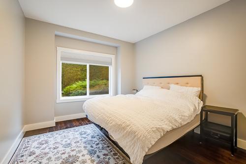 2584 Lucinde Road, West Kelowna, BC - Indoor Photo Showing Bedroom