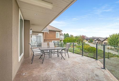 2584 Lucinde Road, West Kelowna, BC - Outdoor With Exterior