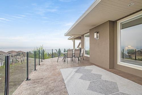 2584 Lucinde Road, West Kelowna, BC - Outdoor With Exterior