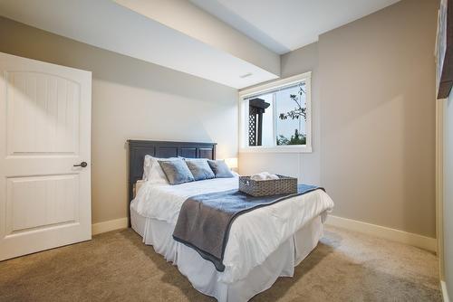 2584 Lucinde Road, West Kelowna, BC - Indoor Photo Showing Bedroom