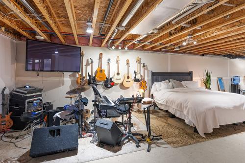 19-570 Sarsons Road, Kelowna, BC - Indoor Photo Showing Basement