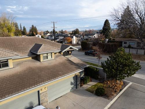 19-570 Sarsons Road, Kelowna, BC - Outdoor