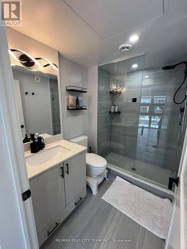 307 - 485 Logan Avenue, Toronto, ON - Indoor Photo Showing Bathroom