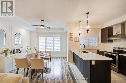 71 - 2435 Greenwich Drive, Oakville, ON - Indoor Photo Showing Kitchen With Double Sink With Upgraded Kitchen