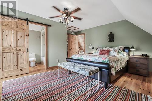 382 Alice Street, Saugeen Shores, ON - Indoor Photo Showing Bedroom