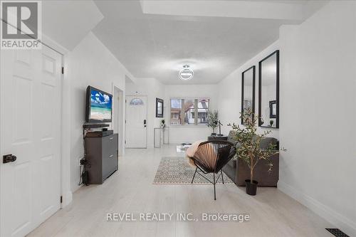 39 Division Street, Hamilton, ON - Indoor Photo Showing Other Room