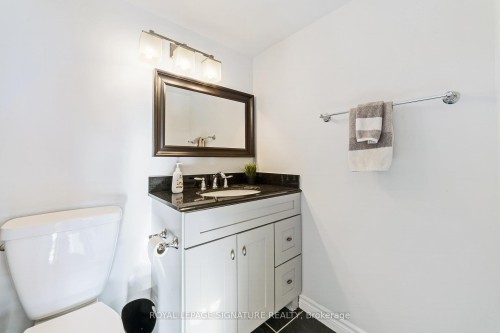 503-212 Kerr Street, Oakville, ON - Indoor Photo Showing Bathroom
