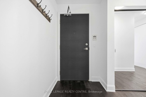 2109-33 Shore Breeze Drive W, Toronto, ON - Indoor Photo Showing Other Room