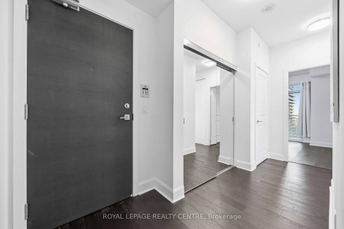 2109-33 Shore Breeze Drive W, Toronto, ON - Indoor Photo Showing Other Room