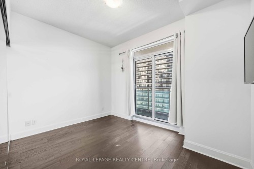 2109-33 Shore Breeze Drive W, Toronto, ON - Indoor Photo Showing Other Room