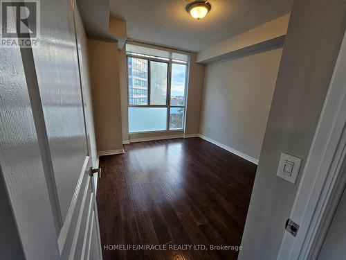 406 - 225 Webb Drive, Mississauga, ON - Indoor Photo Showing Other Room