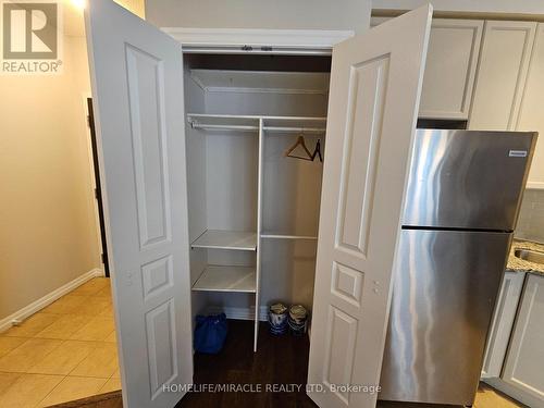 406 - 225 Webb Drive, Mississauga, ON - Indoor Photo Showing Other Room