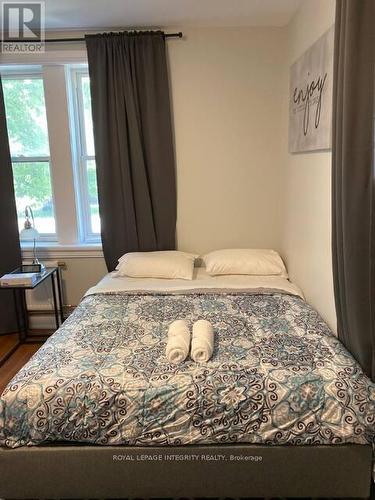 Unit 5 - 220 Argyle Avenue, Ottawa, ON - Indoor Photo Showing Bedroom