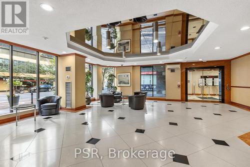 901 - 633 Bay Street, Toronto, ON - Indoor Photo Showing Other Room