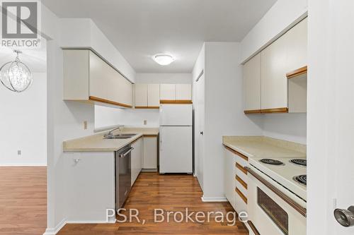 901 - 633 Bay Street, Toronto, ON - Indoor Photo Showing Kitchen With Double Sink