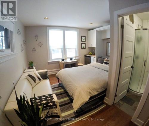 Unit 5 - 222 Argyle Avenue, Ottawa, ON - Indoor Photo Showing Bedroom
