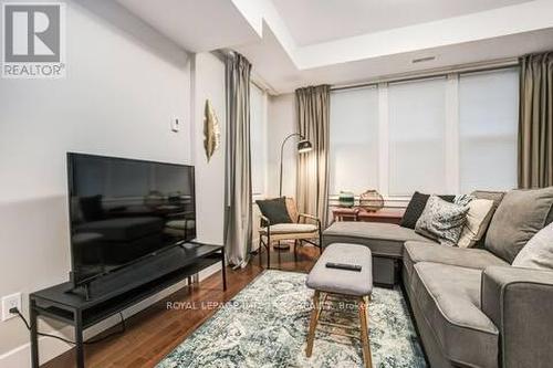 Unit 1 - 222 Argyle Avenue, Ottawa, ON - Indoor Photo Showing Living Room