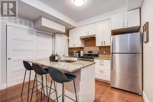 Unit 1 - 222 Argyle Avenue, Ottawa, ON - Indoor Photo Showing Kitchen With Upgraded Kitchen