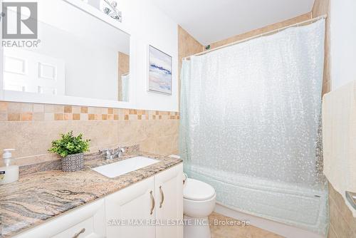 248 West 18Th Street, Hamilton, ON - Indoor Photo Showing Bathroom