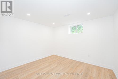 248 West 18Th Street, Hamilton, ON - Indoor Photo Showing Other Room