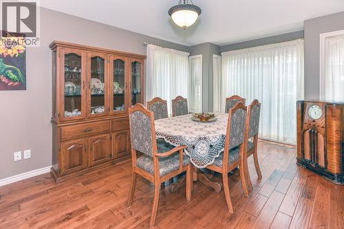 4400 Gallaghers Drive E Unit# 14, Kelowna, BC - Indoor Photo Showing Dining Room