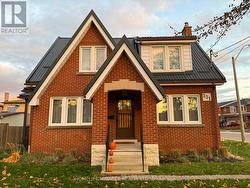 LOWER - 231 MOUNT ALBION ROAD  Hamilton, ON L8K 6K1