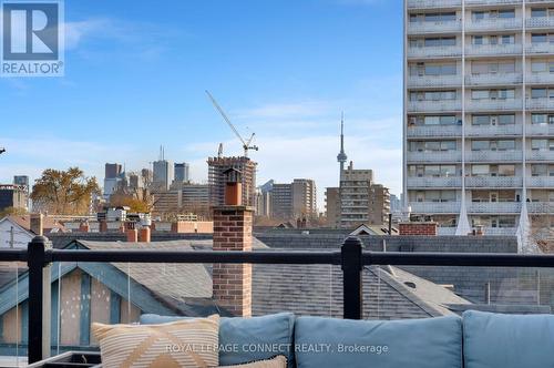 Th3 - 126 Spadina Road, Toronto, ON - Outdoor