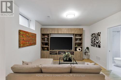 Th3 - 126 Spadina Road, Toronto, ON - Indoor Photo Showing Living Room