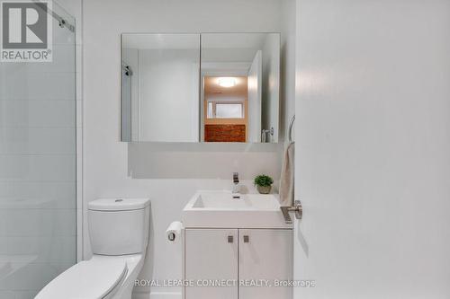 Th3 - 126 Spadina Road, Toronto, ON - Indoor Photo Showing Bathroom