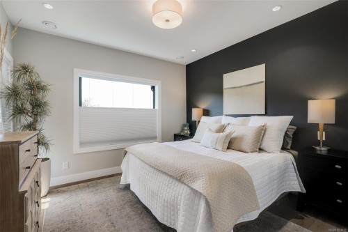 9350 East Saanich Rd, North Saanich, BC 